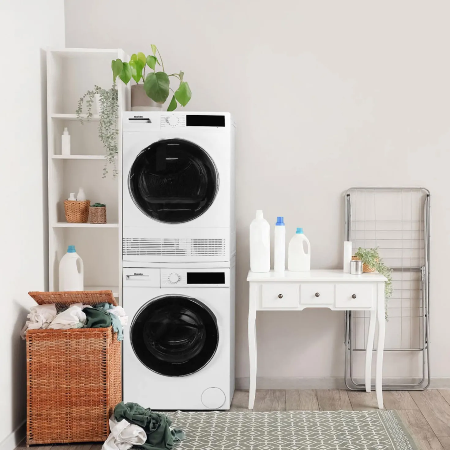 DANBY SecheuseBlanc 24" - DDY040D3WDB