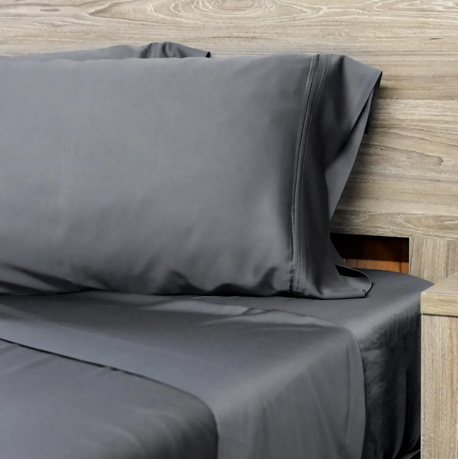 Ensemble de draps queen en rayonne de bambou à têtes séparées - gris charbon
