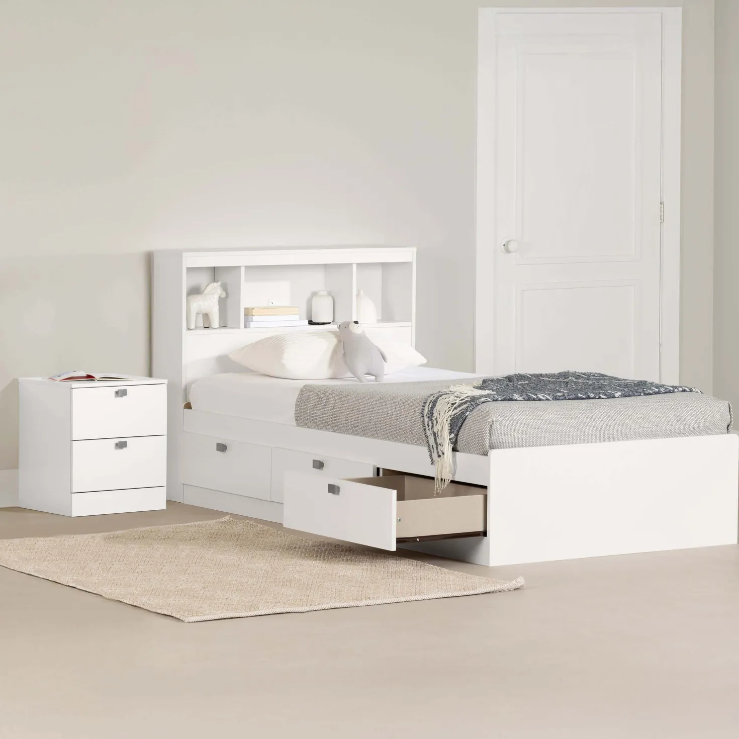 Ensemble lit simple avec rangement 3 tiroirs, tête de lit avec chargement USB et table de chevet (39") - South Shore