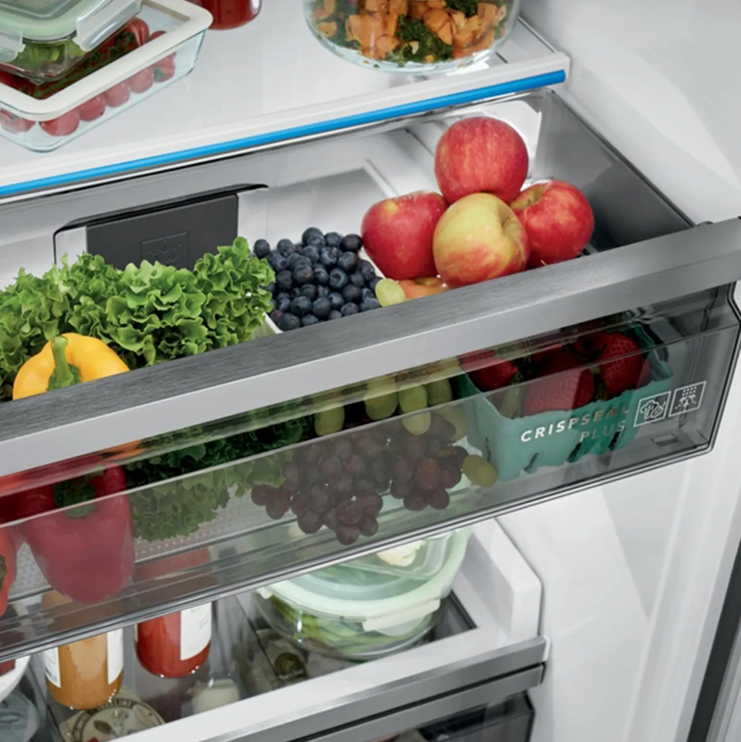 Frigidaire Professional Réfrigérateur 19 pi3 33 po avec ensemble de garniture 79 poTout réfrigérateur -